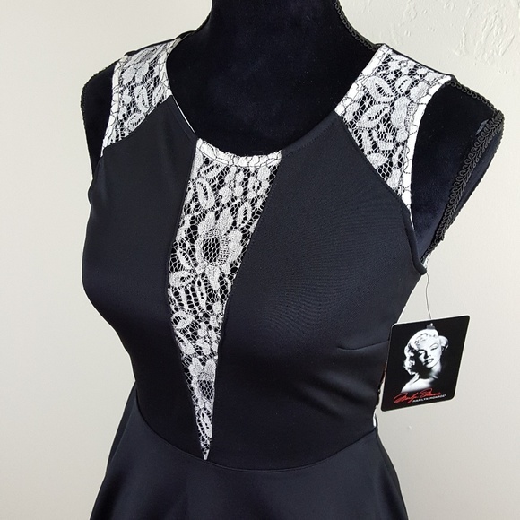 Marilyn Monroe Lace Detail Skater Dress - Picture 2 of 8